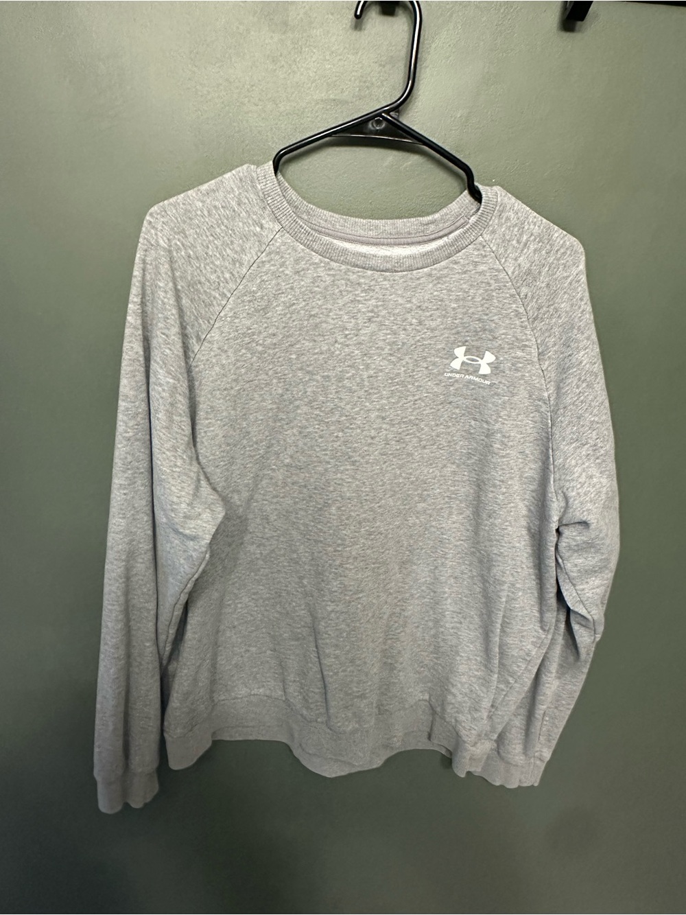 Under Armour Gray Crewneck Sweatshirt